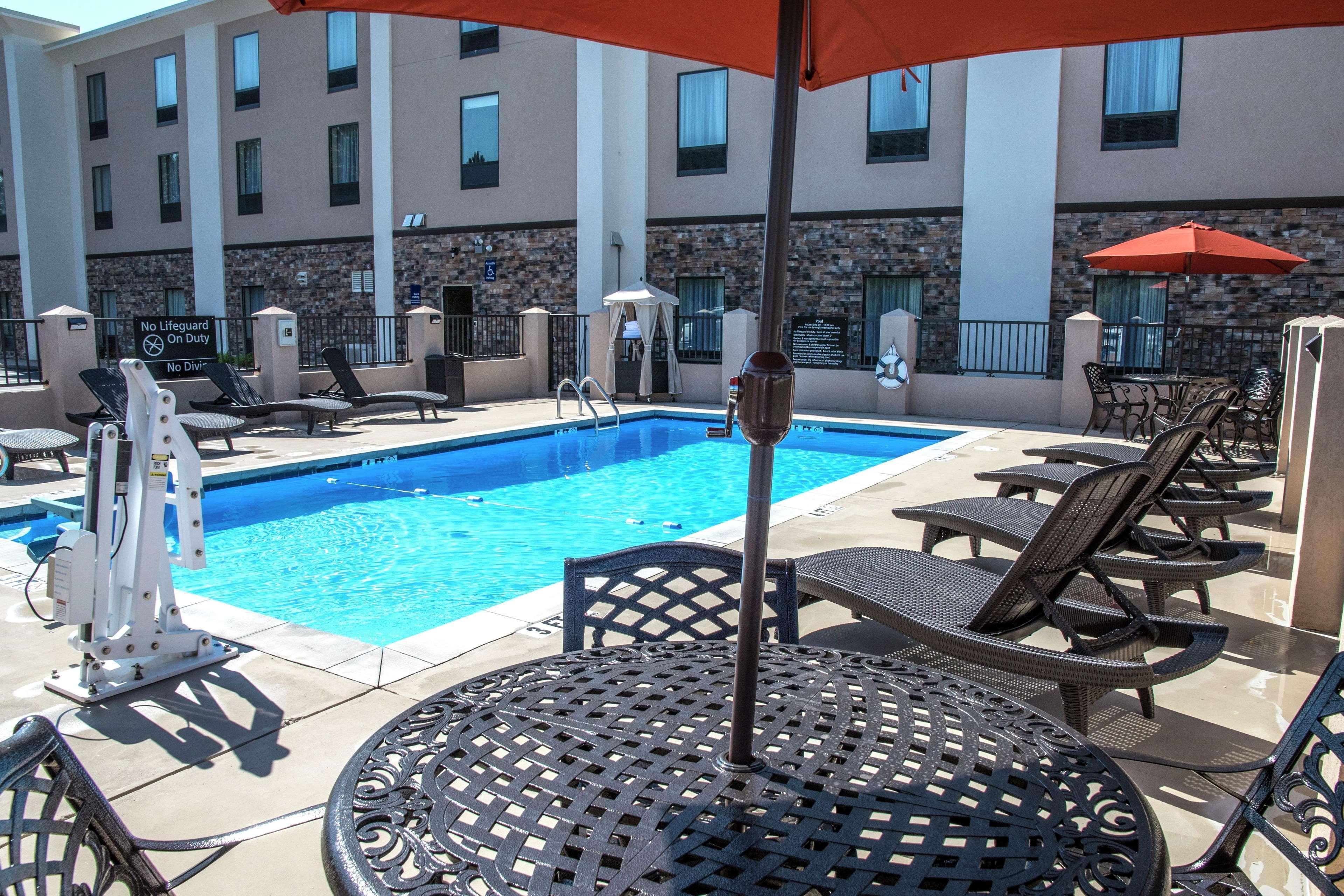 Hampton Inn Hartwell Ga Exterior photo