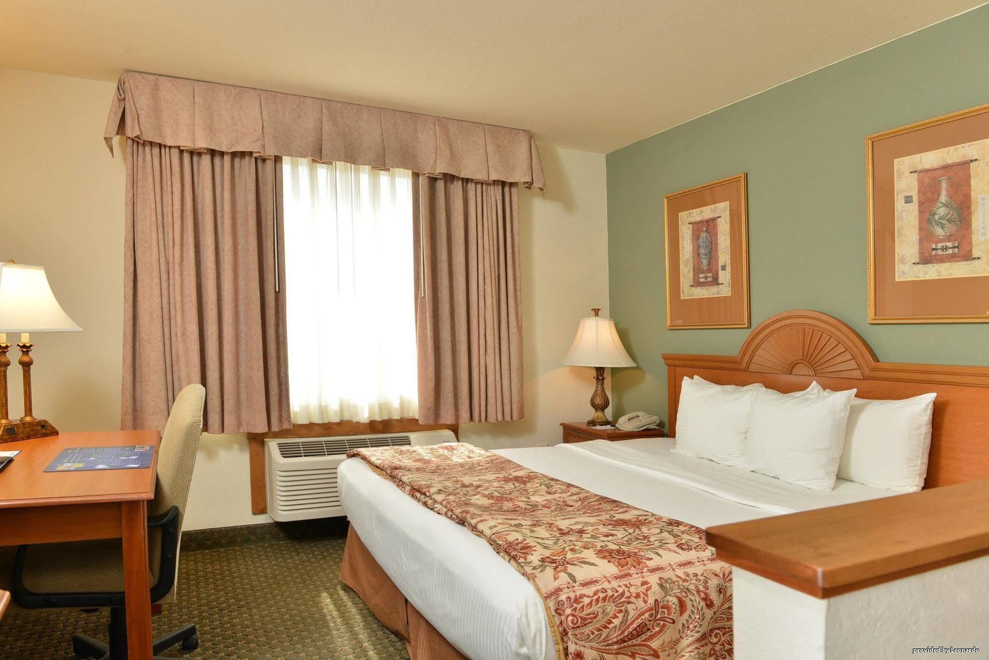 Hampton Inn Hartwell Ga Exterior photo